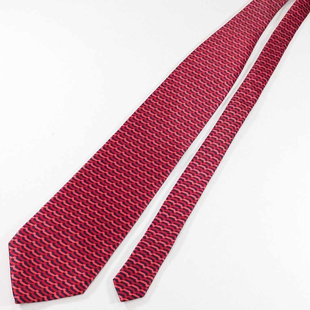 100% silk Rudee Ricco red and black neck tie